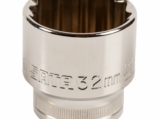 galvutė 1/2' trumpa 24 mm 12-kamp. SATA